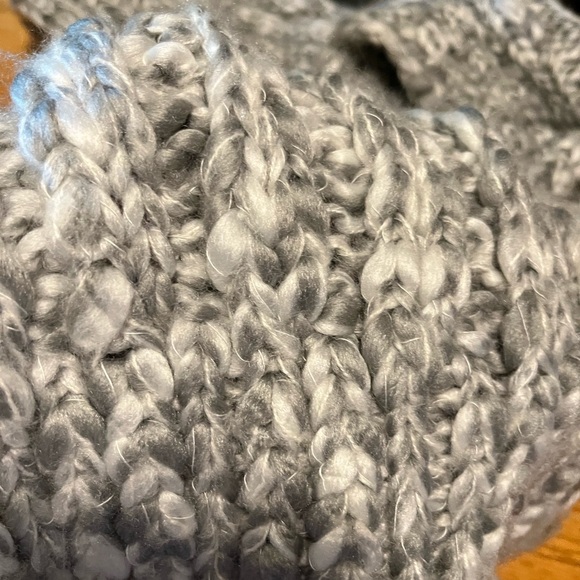 GAP KNITTED SCARF - Picture 5 of 7